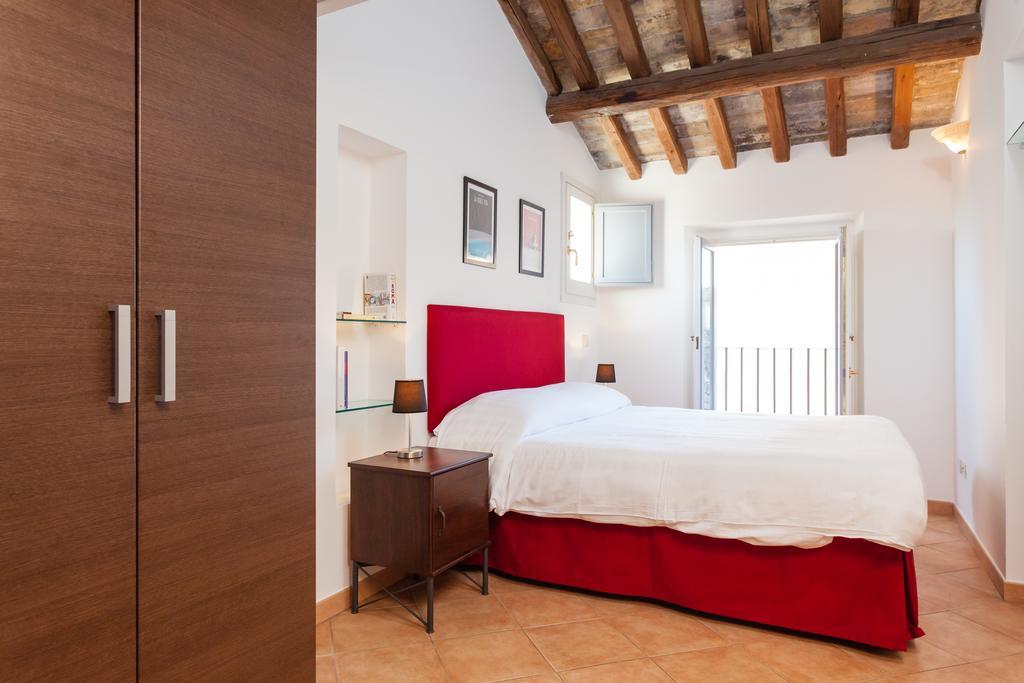 Maisonette Farnese روما الغرفة الصورة