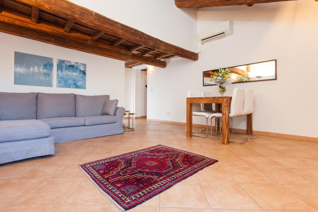 Maisonette Farnese روما الغرفة الصورة